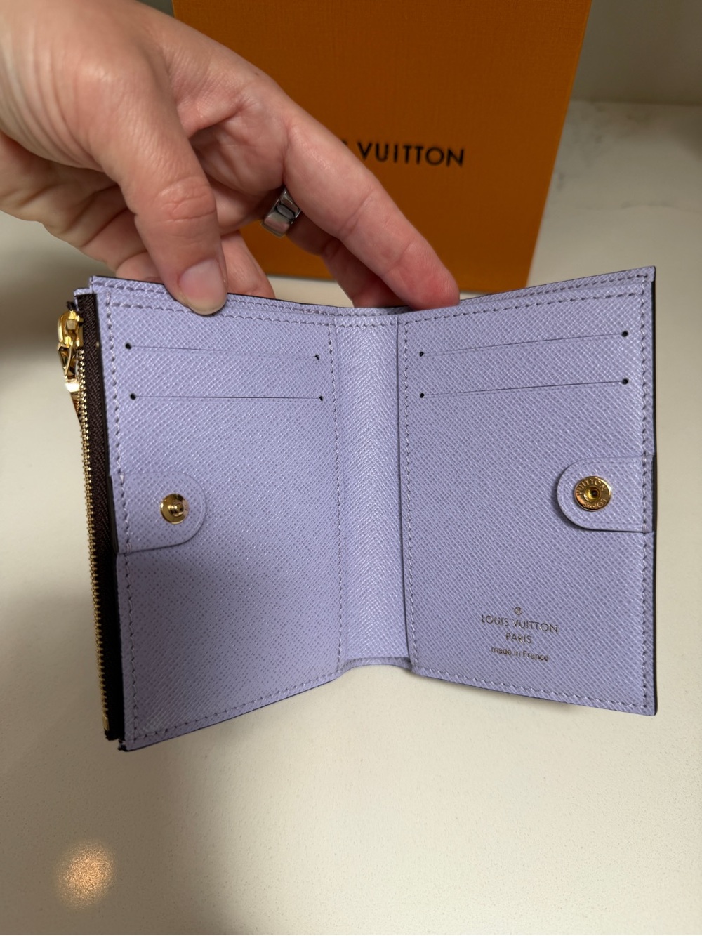 NWT Louis Vuitton Lisa Wallet in Monogram/IRIS - Picture 12 of 16